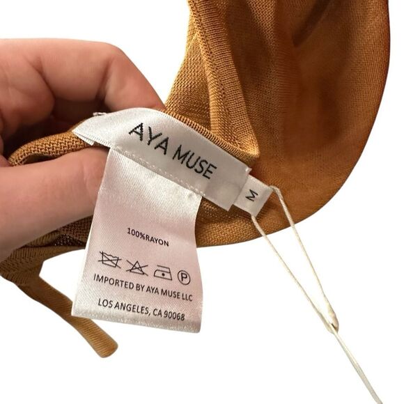 New Aya Muse Cinnabar Knit Tied Draped Halter Crop Top M Light Brown - Picture 6 of 6